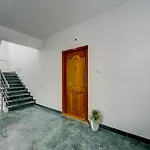 Super Hotel O J2 Service Appartment